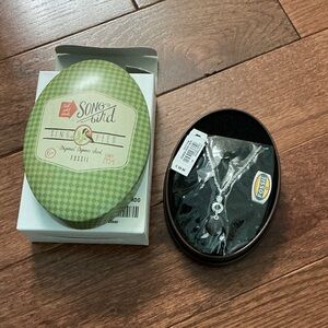 Fossil Silver Chain with Elegant Pendant